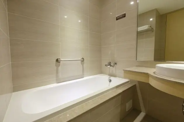Luxury Tek Büyük Yataklı Oda