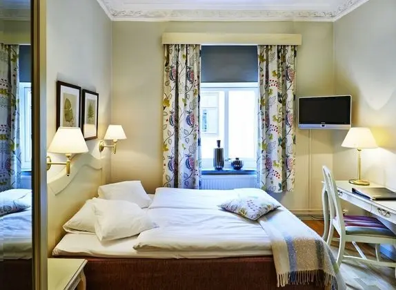 Economy Tek Büyük Yataklı Oda (140 cm bed)