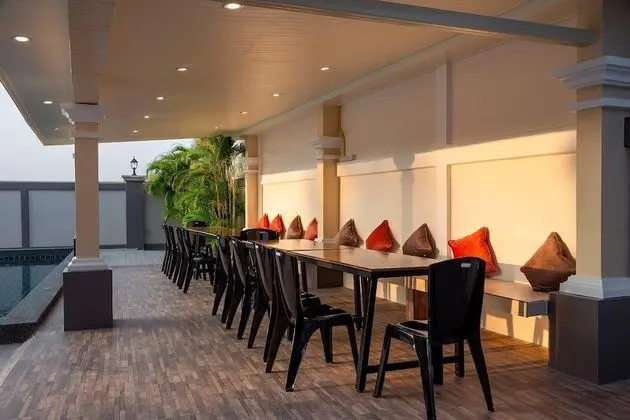 Luxury Villa - 7 Bedrooms