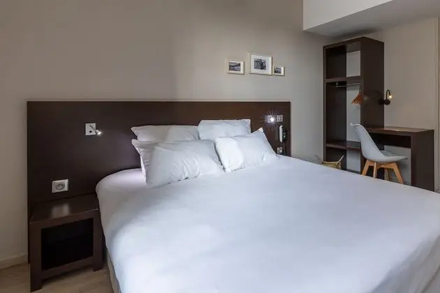 Classic Tek Büyük Yataklı Oda