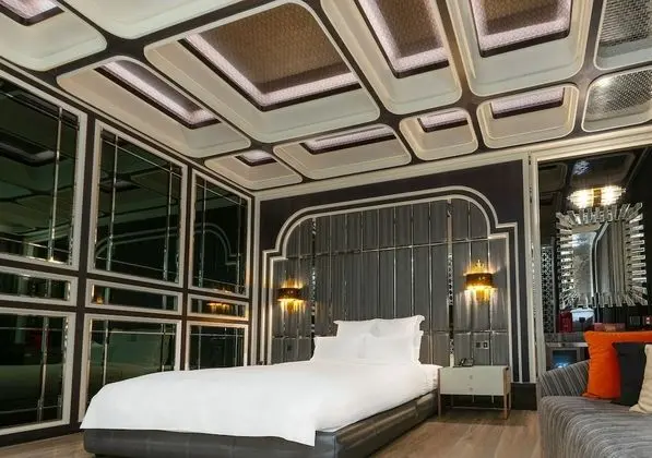 Deluxe Tek Büyük Yataklı Oda