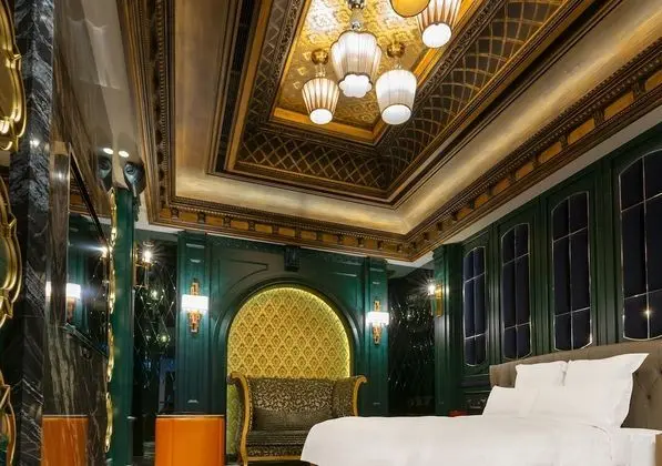 Deluxe Tek Büyük Yataklı Oda