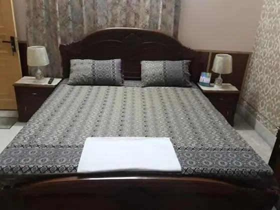 Standard Tek Büyük Yataklı Oda