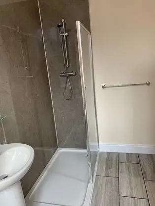 Basic Tek Kişilik Oda, Banyolu/Duşlu