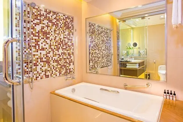 Deluxe Tek Büyük Yataklı Oda (Bay View)