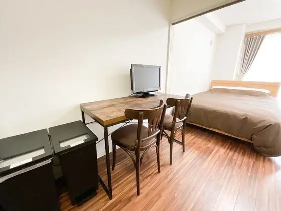 Room 606 Mattress can be used only when used by 3 people