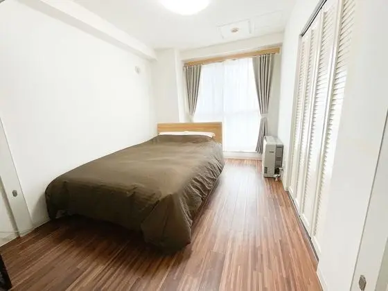 Room 606 Mattress can be used only when used by 3 people