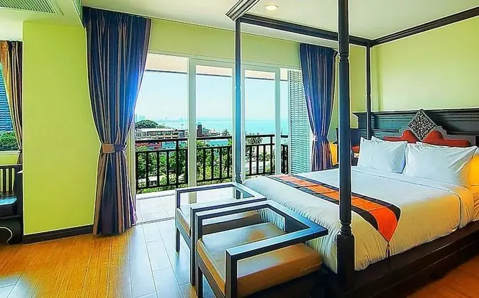 Heritage Luxury Suite