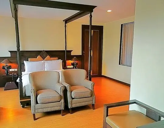 Heritage Luxury Suite