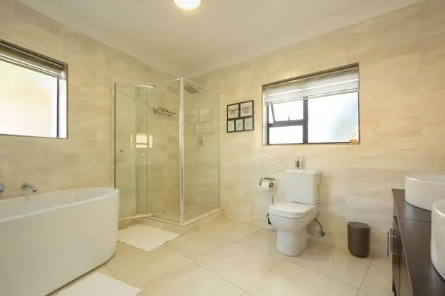 Classic Tek Büyük veya İki Ayrı Yataklı Oda