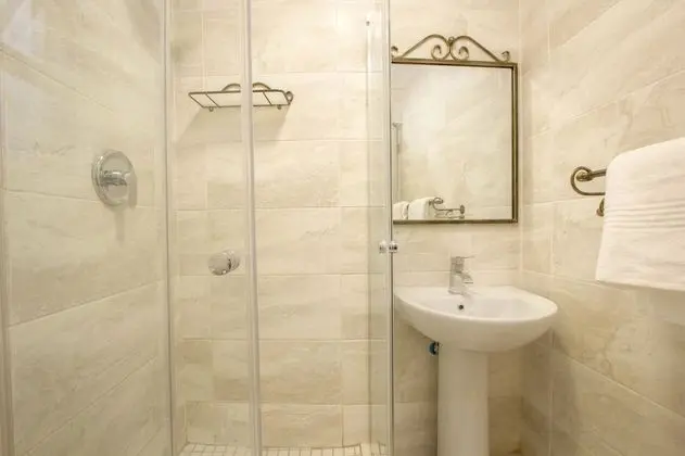 Executive Tek Büyük veya İki Ayrı Yataklı Oda