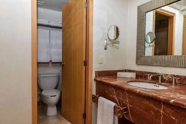 Junior Suite, Couples Only, No Groups, Club Tour Included
