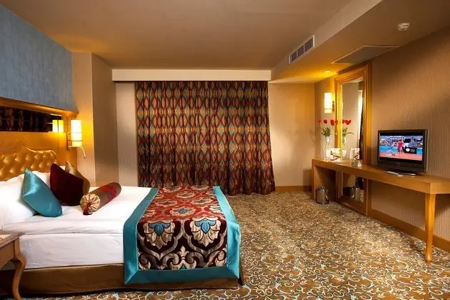 https://imagessl.etstur.com/files/images/hotelImages/TR/51663/l/Royal-Holiday-Palace-Oda-51832.jpg