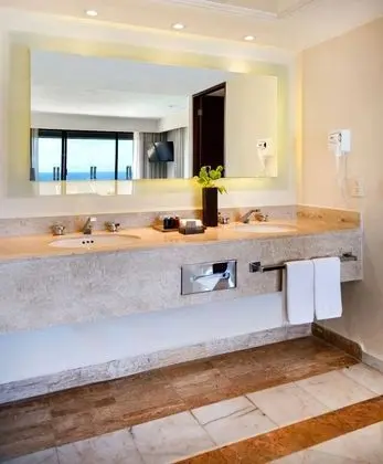Studio Room, Couples Only, No Groups, Club Tour Included