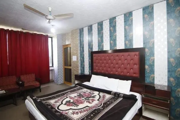 Standard Tek Büyük veya İki Ayrı Yataklı Oda