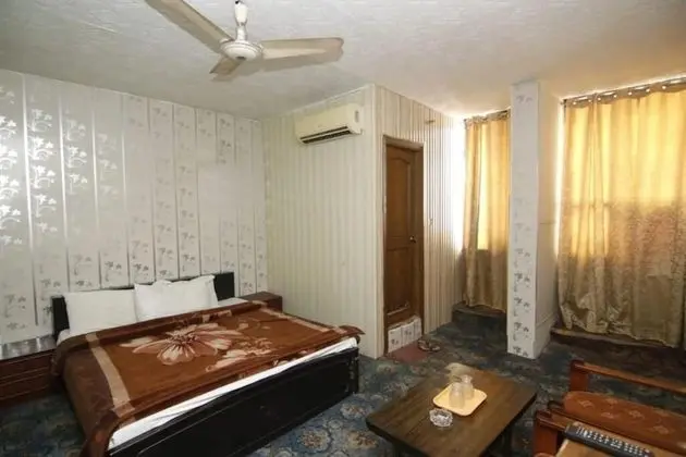 Standard Tek Büyük veya İki Ayrı Yataklı Oda