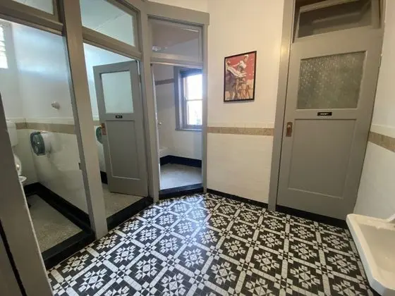 Room 9 - Basic Double Single Room, Shared Bathroom