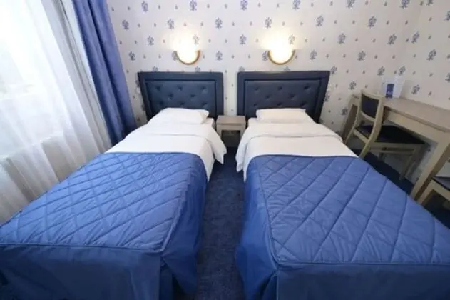 Tek Büyük veya İki Ayrı Yataklı Oda