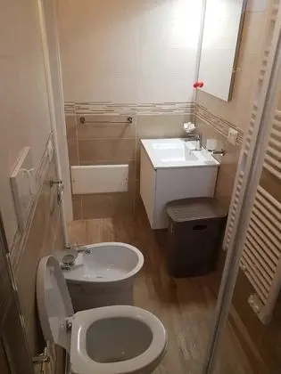 Tek Büyük Yataklı Oda, Balkon, Şehir Manzaralı (Left side)