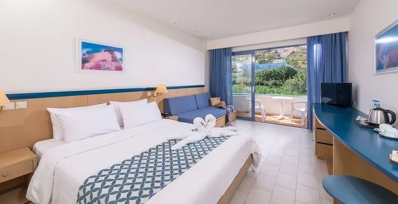 Standard Oda (Mountain or Garden View)