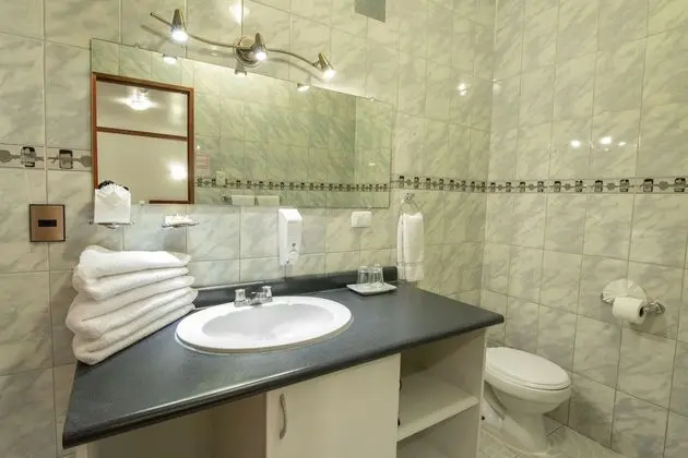 Standard Oda, 1 En Büyük (King) Boy Yatak, Özel Banyo