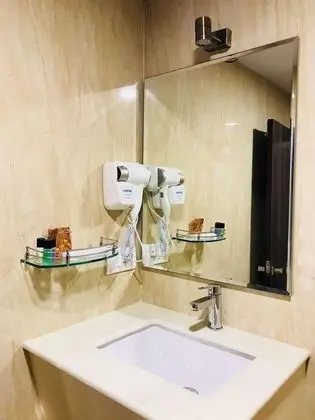 Premier Tek Büyük veya İki Ayrı Yataklı Oda, 1 Yatak Odası, Sigara İçilebilir, Şehir Manzaralı