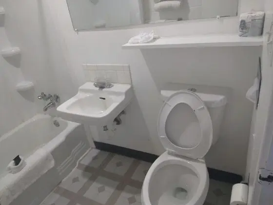 Basic Oda, 1 Büyük (Queen) Boy Yatak, Sigara İçilmez