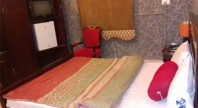 Deluxe Tek Büyük veya İki Ayrı Yataklı Oda
