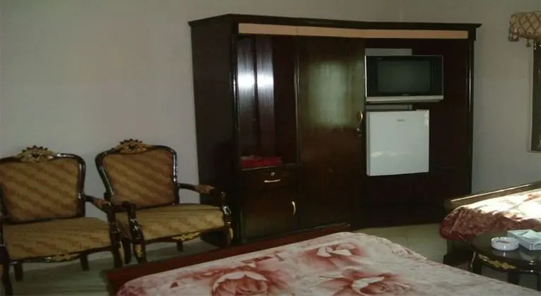 Executive Üç Kişilik Oda
