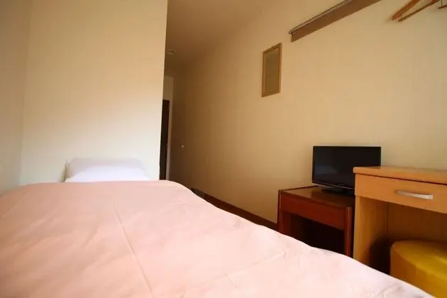 Tek Kişilik Oda, Sigara İçilebilir