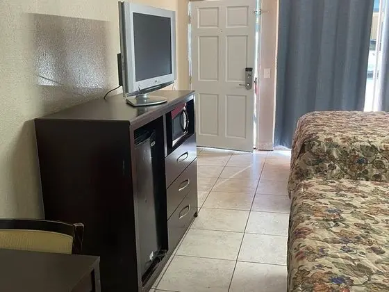 Basic Tek Büyük Yataklı Oda, 2 Büyük (Queen) Boy Yatak, Sigara İçilmez