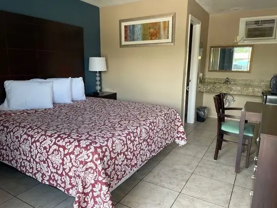 Basic Tek Kişilik Oda, 1 En Büyük (King) Boy Yatak, Sigara İçilmez