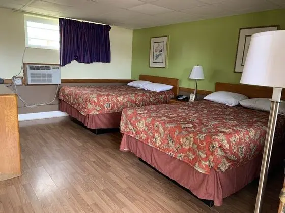 Tek Büyük Yataklı Oda, 2 Çift Kişilik Yatak, Zemin Kat