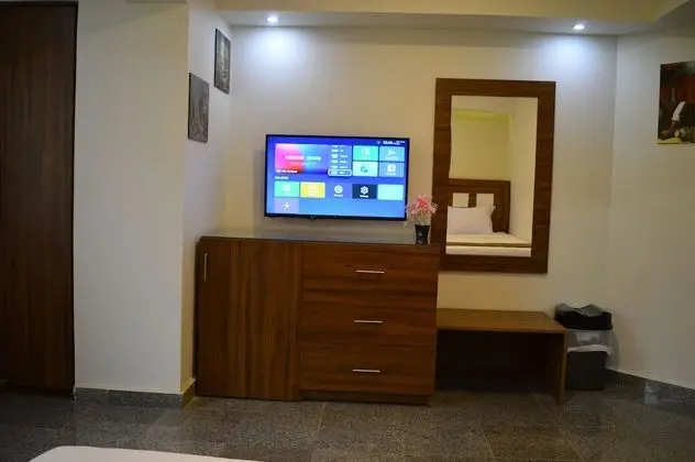 City Tek Büyük veya İki Ayrı Yataklı Oda