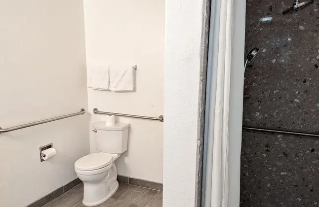 Double room with 2 King beds - Non Smoking