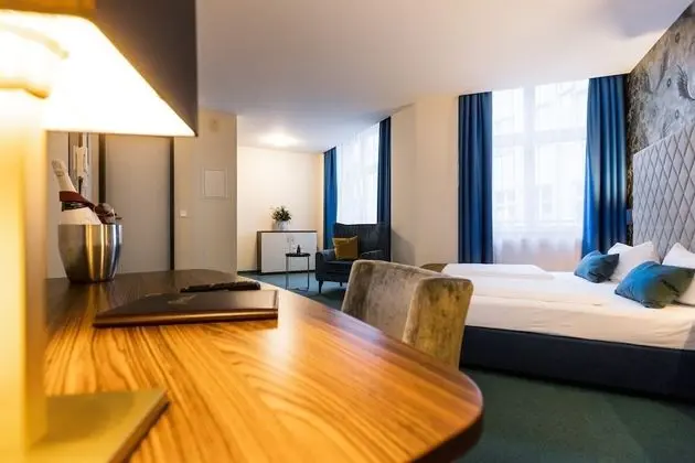 Comfort Tek Büyük Yataklı Oda