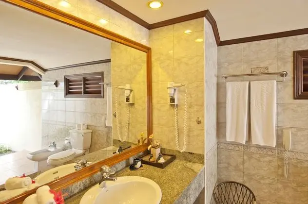 Deluxe Oda, Birden Çok Yatak, Plaj Manzaralı (Beach Villa)