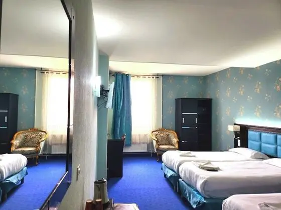 Deluxe Üç Kişilik Oda