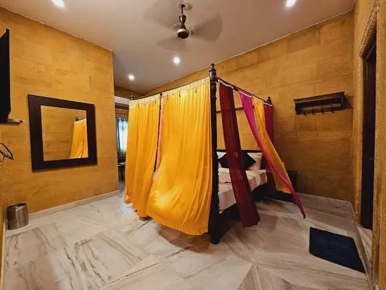 Deluxe Tek Büyük Yataklı Oda