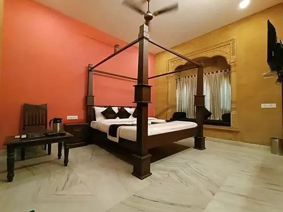 Deluxe Tek Büyük Yataklı Oda