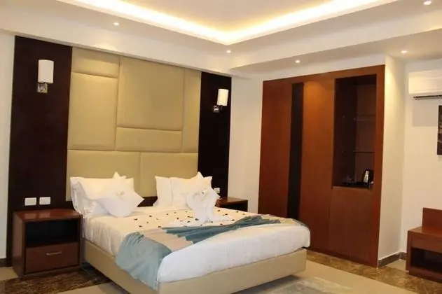 Tek Büyük Yataklı Oda, Şehir Manzaralı