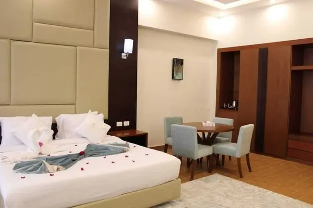 Tek Büyük Yataklı Oda, Şehir Manzaralı