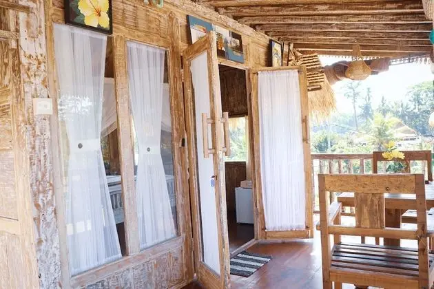 Deluxe Oda (Upper Floor)