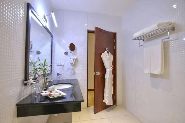 Standard Oda, 1 En Büyük (King) Boy Yatak, Sigara İçilmez