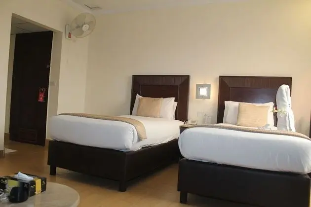 Deluxe Tek Büyük veya İki Ayrı Yataklı Oda, 2 Yatak Odası, Sigara İçilebilir, Şehir Manzaralı