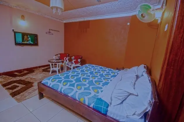Deluxe Tek Büyük Yataklı Oda, Bahçe Manzaralı, Zemin Kat