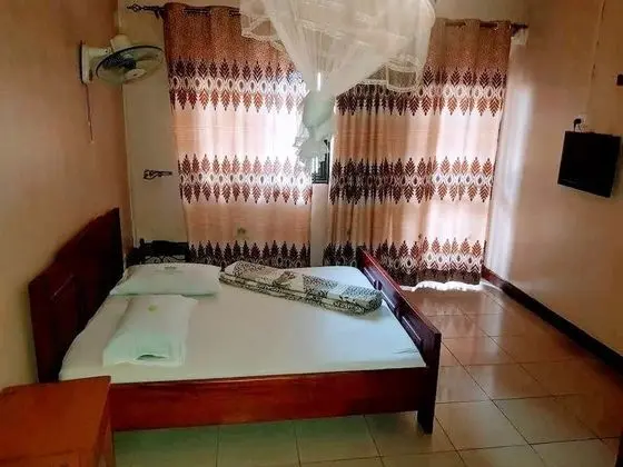Luxury Tek Büyük Yataklı Oda