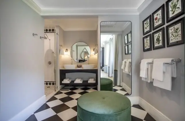 Livingstone Junior Suite