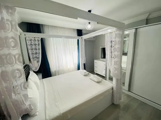 Havuz Manzarali Comfort Deluxe Oda