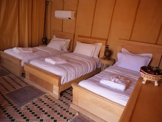 Grand Çadır, 3 Tek Kişilik Yatak, Dağ Manzaralı